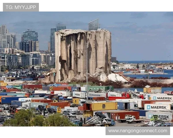 奥尔德姆俱乐部历程回顾与未来展望：从辉煌岁月到重建之路
